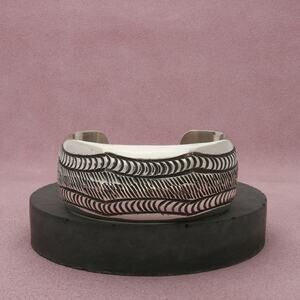 navajo sterling silver vintage signed wide stamped cuff bracelet size 6.5in